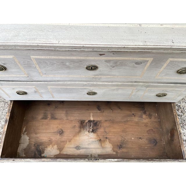 18th Century Italian Bleached Walnut Chest of Drawers with Inlay For Sale - Image 4 of 17
