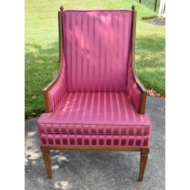 1960s Hollywood Regency Style Bergere Armchair Pink Magenta Striped Satin Accent Chair For Sale - Image 5 of 14