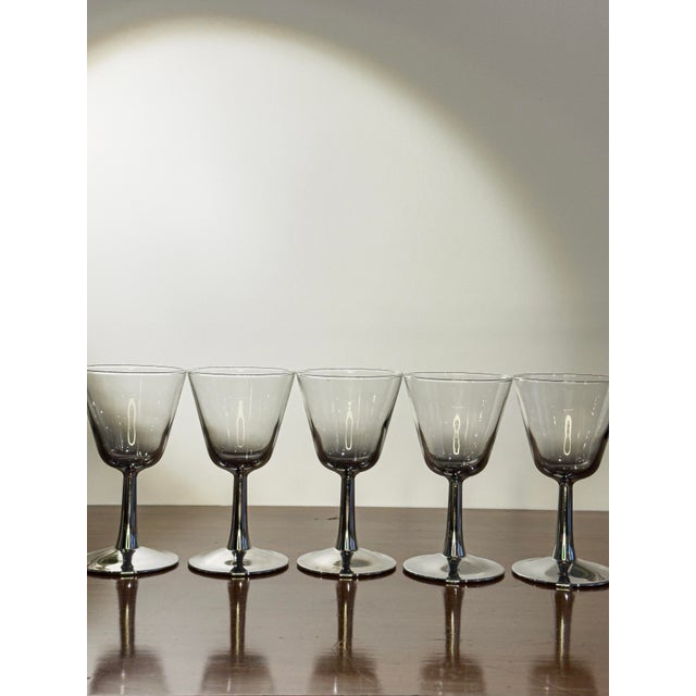 Mid-Century Modern 1950s Styles Mid-Century Modern Silver Ombre Fade Wine Glass by Arcoroc - Set of 6 For Sale - Image 3 of 4