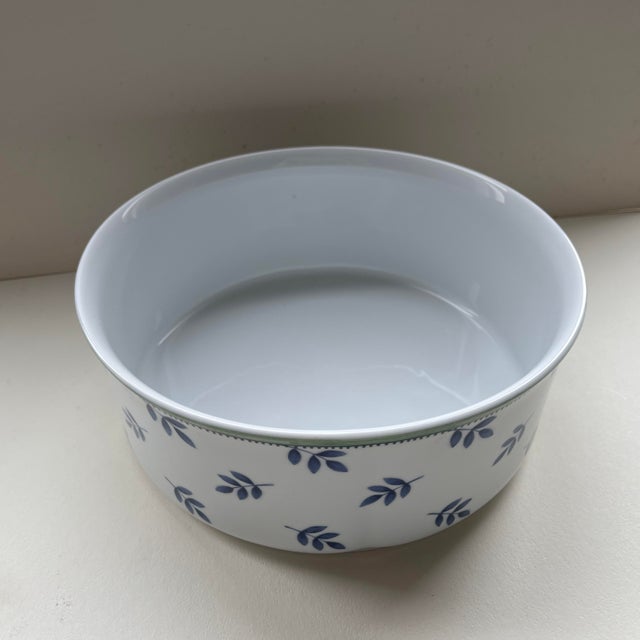 Classic Villeroy and Boch large porcelain soufflé dish. Dishwasher and microwave safe. Switch 3 country pattern.