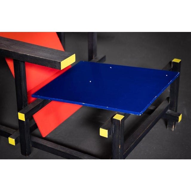 Red and Blue Chair attributed to Gerrit Thomas Rietveld for Gerard VS Groenekan 1975 For Sale - Image 3 of 18