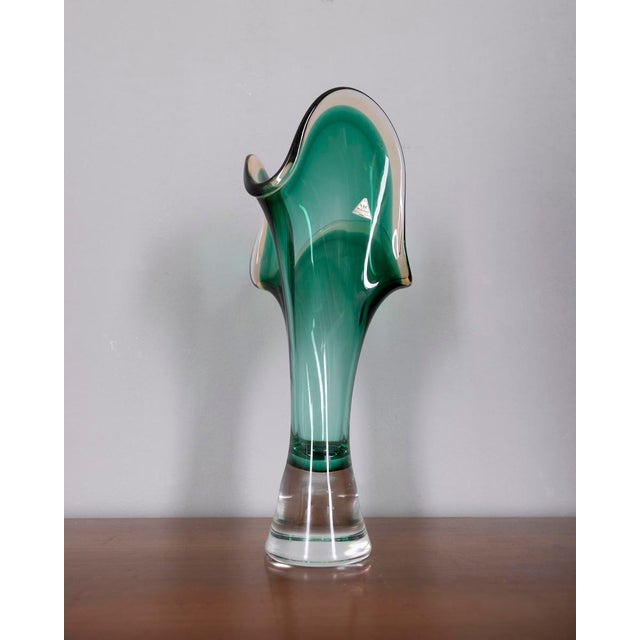 Sommerso vase in green Murano glass, designed by Vetreria V.A.C. Cimarosti & Pinzan, 1960s. This piece has an attribution...