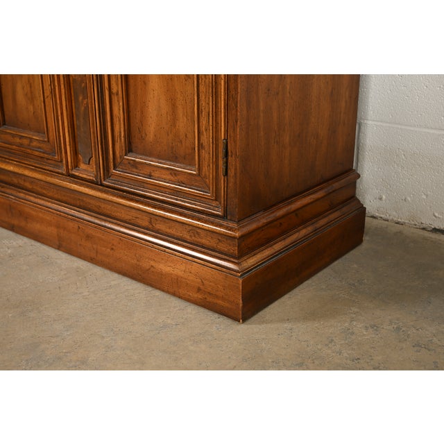 Drexel French Regency Louis XVI Carved Burled Walnut Lighted Breakfront Bookcase Cabinet, Circa 1960s For Sale - Image 12 of 18