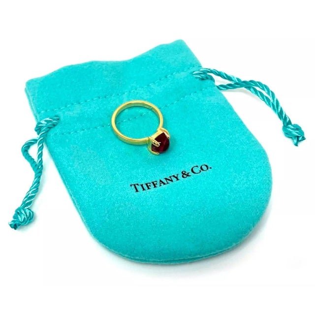 Tiffany and Co. Tiffany & Co. Picasso Rubellite Sugar Stacks 18k Yellow Gold Ring - Size 4 For Sale - Image 4 of 9