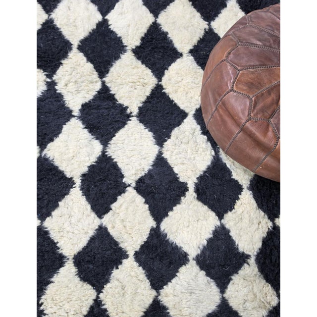 Black Checkered Wool Rug - 9.8 X 8.5 Ft For Sale In Cleveland - Image 6 of 8