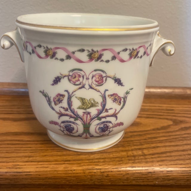 Richard Ginori Richard Ginori Florence Italy Cacheport Porcelain Jardeniere For Sale - Image 4 of 6