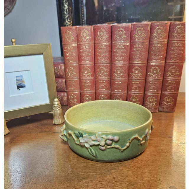 Roseville “Apple Blossom”, Green 1949 Mid -Century Modern Art Pottery Bowl, No. 326-6. The Apple Blossom line (1949-1952)...