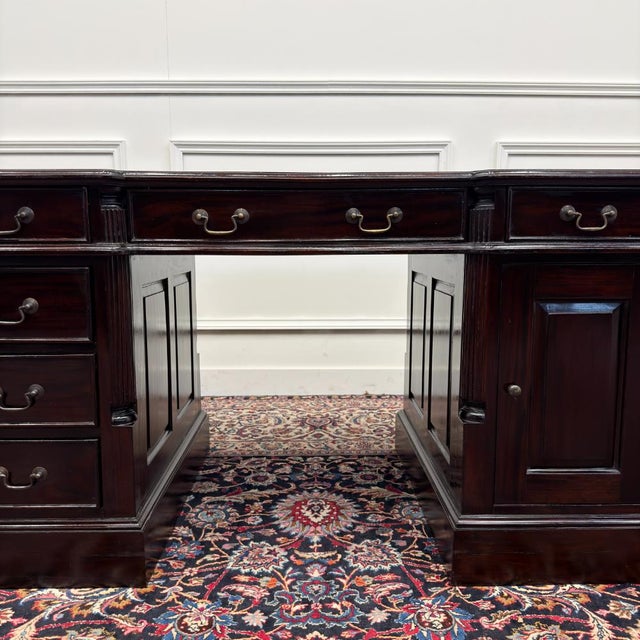 English Desk in Green Leather For Sale - Image 10 of 18