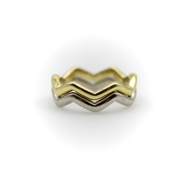 Metal Vintage Platinum Tiffany & Co. Zig Zag Paloma Picasso Ring, Size 7.5 For Sale - Image 7 of 11