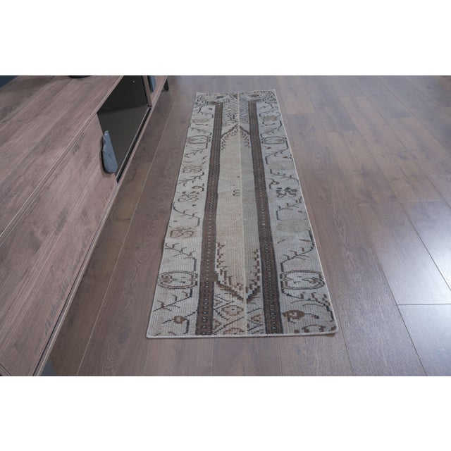 1970s Vintage Handwoven Turkish Runner - Neutral Cream & Brown Striped Rug For Sale In San Francisco - Image 6 of 9