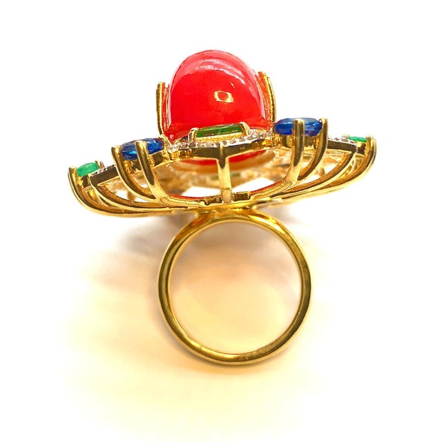 Bochic “Orient” Vintage Orange Opal, Emerald, Kyanite & Diamond Ring Set In 18K For Sale In New York - Image 6 of 7