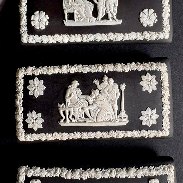 1960s Vintage Wedgwood Jasperware Black Replacement Lids – Set of 5 Neoclassical Cameo Lids (No Boxes) For Sale - Image 5 of 11