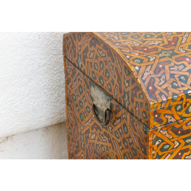 Vintage Moroccan Hand-Painted Chest For Sale In Los Angeles - Image 6 of 11