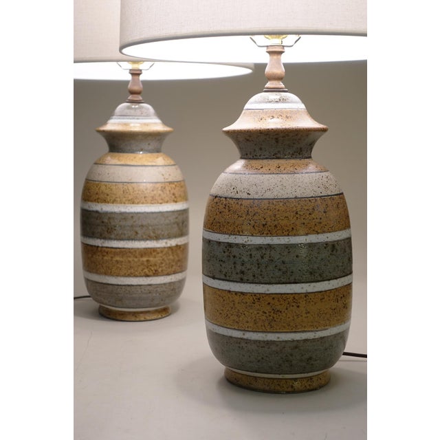 1960s 1960s Modern Ginger Jar Ceramic Art Pottery Table Lamps Bruno Gambone Italy - a Pair For Sale - Image 5 of 10