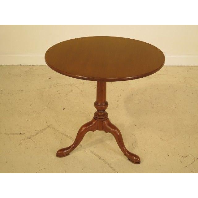 1970s Traditional Kittinger Round Mahogany Colonial Williamsburg