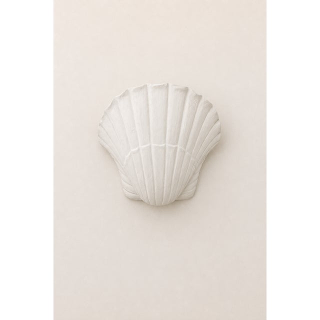 Shell-Shaped Wall Sconces in Matte White Plaster, France, 1970, Set of 2 For Sale - Image 4 of 9