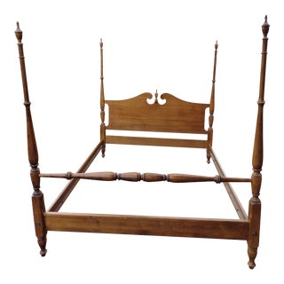 Vintage Ethan Allen Colonial Nutmeg Maple Queen Size 4 Poster Bed For Sale