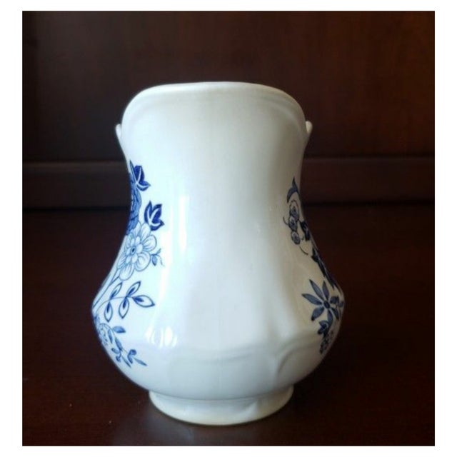 Royal Stafford Vintage J&g Meakin "Cathay" Royal Staffordshire Blue & White Creamer For Sale - Image 4 of 4