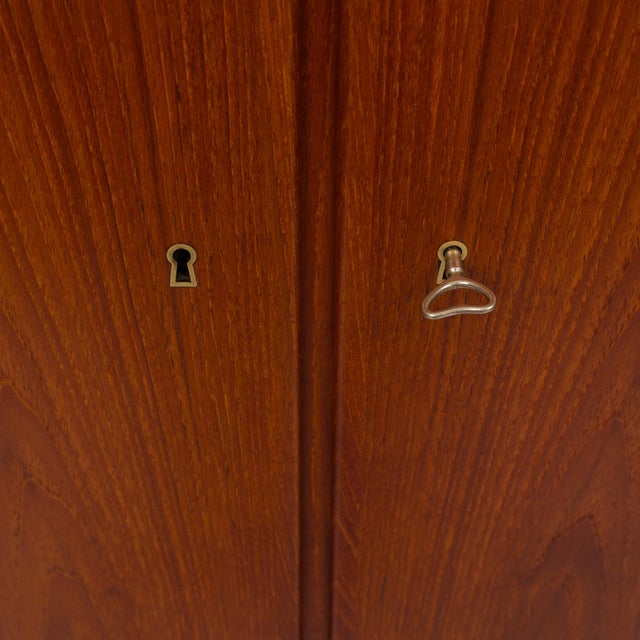 1960s Vintage Danish Mid-Century Hutch/Wardrobe in Teak For Sale - Image 5 of 10