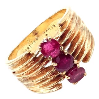 Vintage Cartier Yellow Gold Ruby Ring, Size 4.5 For Sale