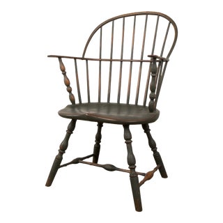 18th C. Peg Krupp Private Collection Windsor Chair #2 With Extended Arms For Sale