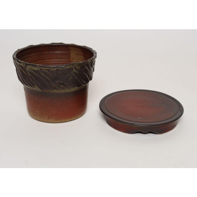 Vintage Crimson Incised Ceramic Planter With Saucer / Stand by Deanna Nichols For Sale - Image 4 of 18