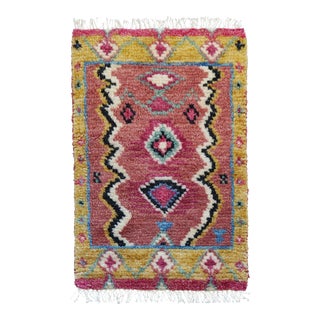 2x3' Hand-Knotted Soho Rug in Pink & Yellow For Sale