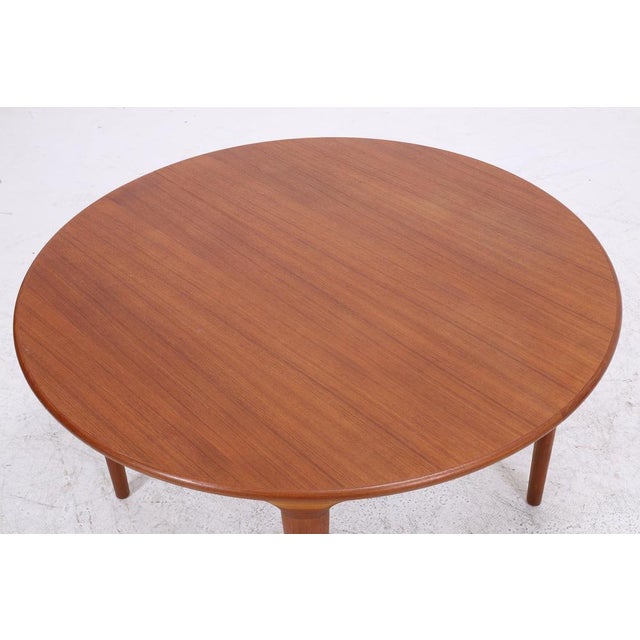 Wood Vintage Danish Extendable Dining Table in Teak by Johannes Andersen, 1960s For Sale - Image 7 of 16
