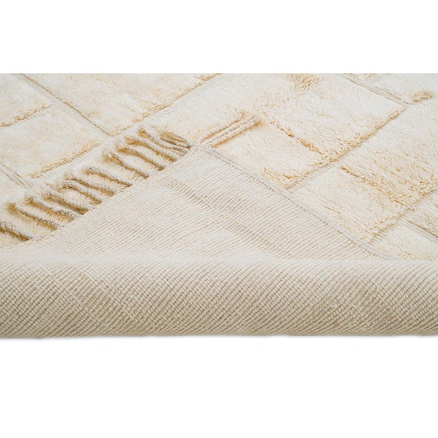 Contemporary Hand-Knotted Wool Rug by Azele Studio For Sale - Image 3 of 12