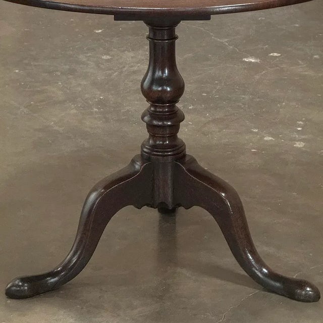 18th Century English Walnut Tilt-Top Table For Sale In Dallas - Image 6 of 12