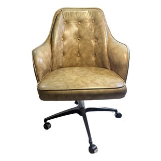 Vintage Stoneville Tufted Camel Swivel Executive Chair, 1970s For Sale