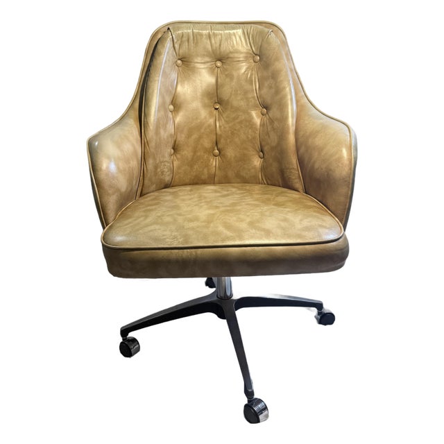 Vintage Stoneville Tufted Camel Swivel Executive Chair, 1970s For Sale