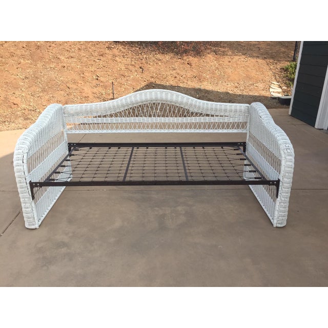 White Wicker Twin Daybed With Trundle Chairish