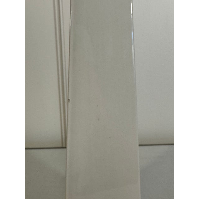 Fitz and Floyd Classical Roman White Ceramic Obelisk by Fitz & Floyd For Sale - Image 4 of 10