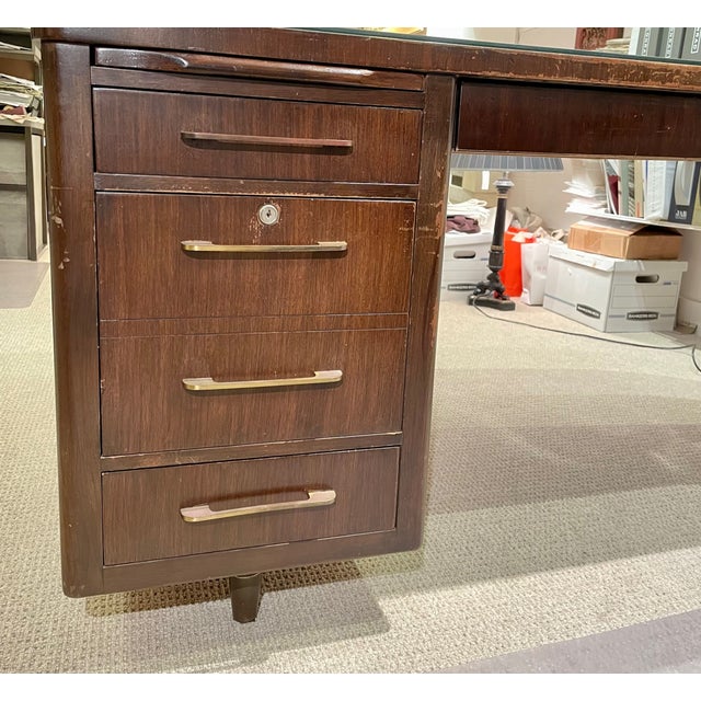 Mid-Century Modern 1960s Alma Desks Mid-Century Modern Desk For Sale - Image 3 of 11