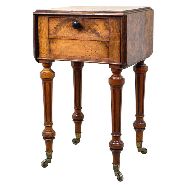 Walnut Pembroke Bedside Cupboard from Gillow, 1870 For Sale - Image 14 of 14