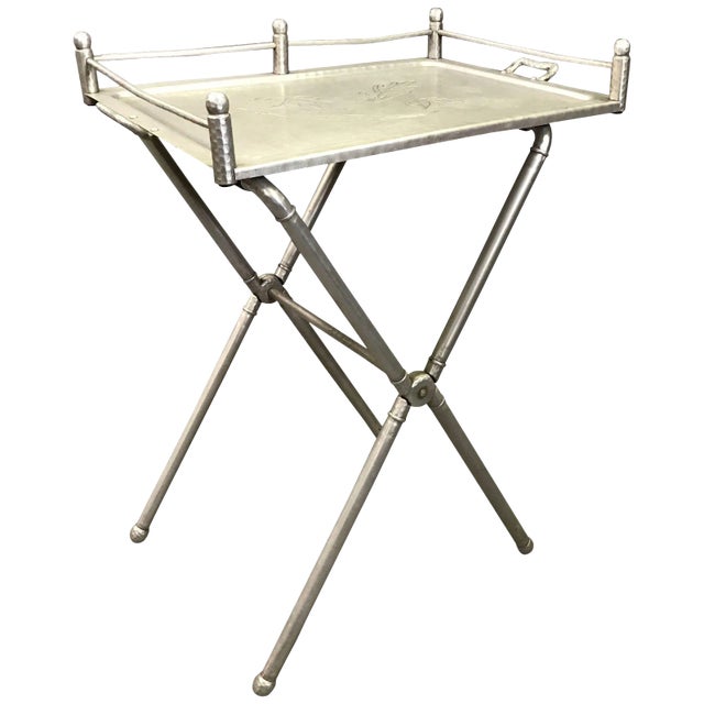 1940s Hollywood Regency Mary Wright for Everlast Metal Products Brushed Aluminum Folding Tray Table For Sale