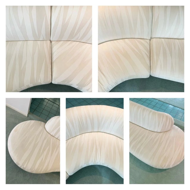 Vintage 1960s Serpentine Sectional Sofa With Chrome Base | by Milo Baughman for Thayer Coggin For Sale - Image 11 of 12