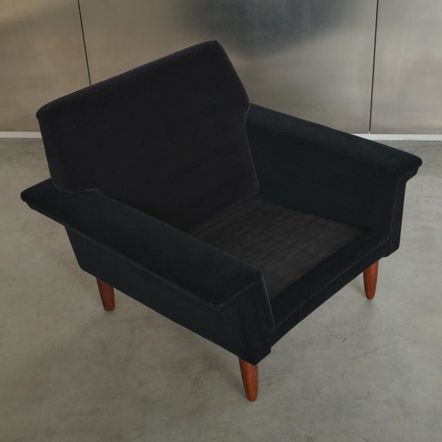 Mid-Century Modern Lounge Chair in Mohair, 1967 For Sale - Image 13 of 17