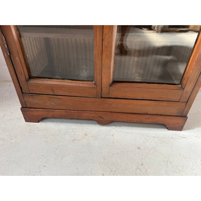 Antique Display Cabinets in Cherry Wood, 1800s, Set of 2 For Sale - Image 12 of 18