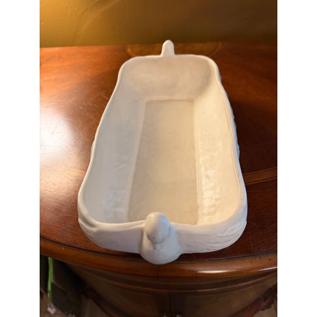 1940s Hull Pottery Open Rose / Camellia Console Bowl W/ Dove Handles "116-12" Art Deco - Rare For Sale - Image 13 of 15