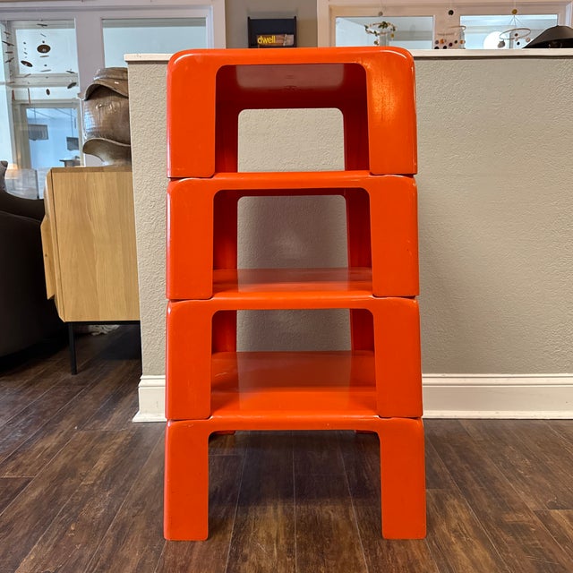 Quattro Gatti tables by Mario Bellini in brown resin, modular and stackable design from 1960s Italy by B and B Italia....