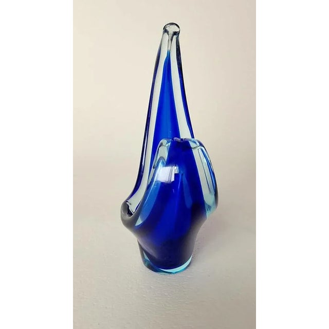 Mid-Century Modern Italian Sommerso Murano Glass Vase, 1960s For Sale - Image 3 of 7