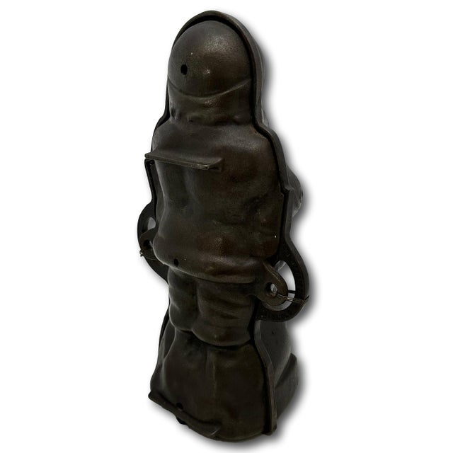 Rare Vintage Authentic Griswold #897 Cast Iron Santa Claus "Hello Kiddies" Cake Mold in Mint Condition - Never Used For Sale - Image 15 of 18
