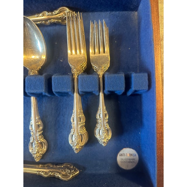 1960s 1964 Towle Sterling Silver Place Setting- El Grandee- 43 Pieces For Sale - Image 5 of 7
