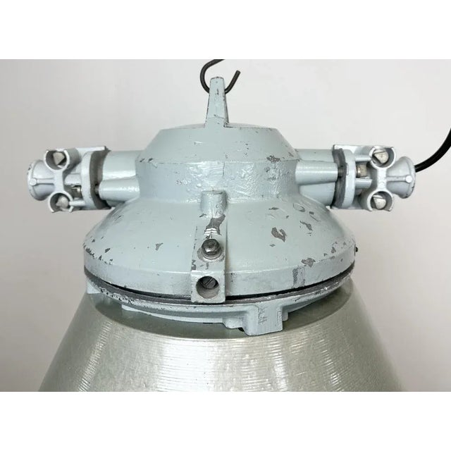 Industrial Industrial Explosion Proof Lamp with Aluminium Shade from Elektrosvit, 1970s For Sale - Image 3 of 13