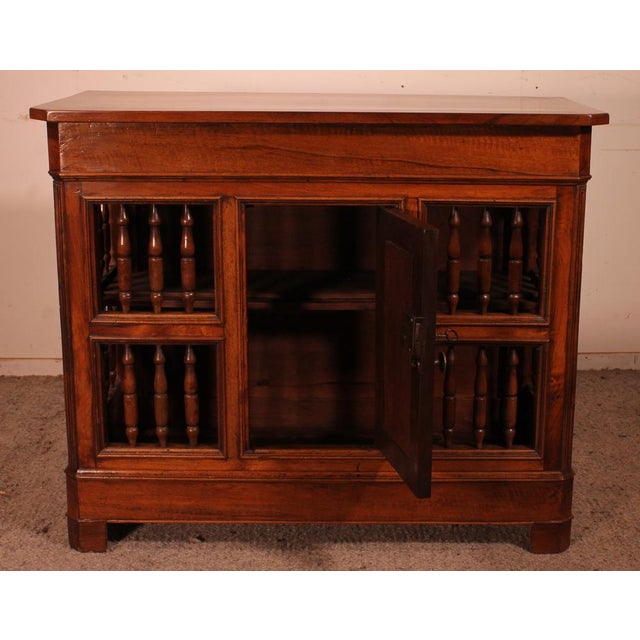Early 19th Century Walnut Panetière For Sale - Image 3 of 13