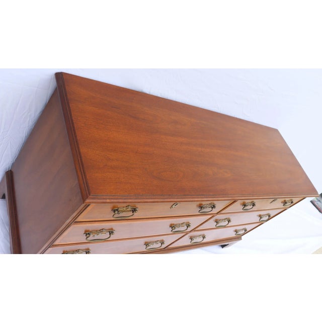 1970's Vintage Henredon Georgian-Style Mahogany Six-Drawer Dresser For Sale In Tampa - Image 6 of 12