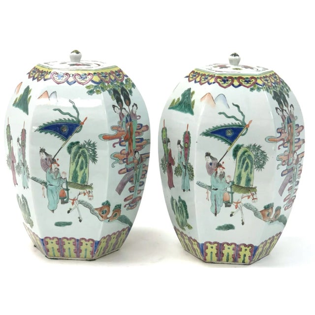 Pair of Vintage 20th Century Chinese Porcelain Hexagonal Ginger Jars With Lids For Sale In Charleston - Image 6 of 8