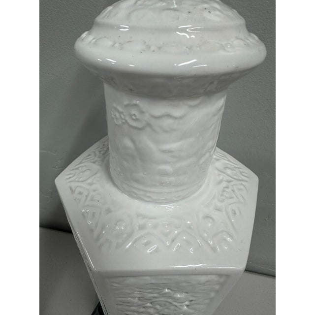 Vintage Blanc De Chine Hexagonal Lamp For Sale - Image 4 of 6